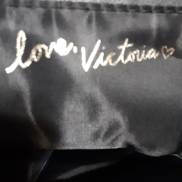 VICTORIA'S SECRET 2017 Limited Edition Red Studded Fringe Tote Bag 11123127 - Picture 5 of 6